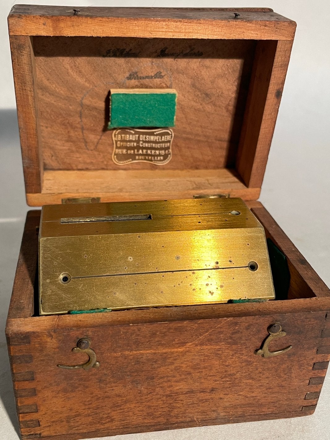 Antieke landmetershoek (J.B. Tibaut-Desimpelaere), Antiek en Kunst, Ophalen