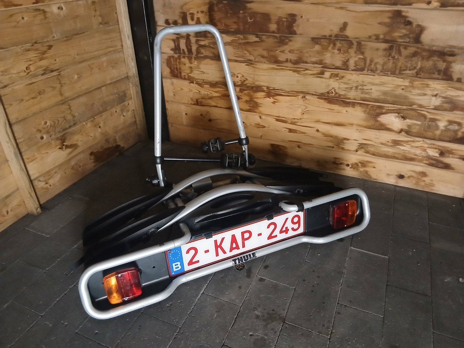 Thule fietsendrager kantelbaar met slot, Auto diversen, Ophalen, 2 fietsen, Gebruikt, Trekhaakdrager
