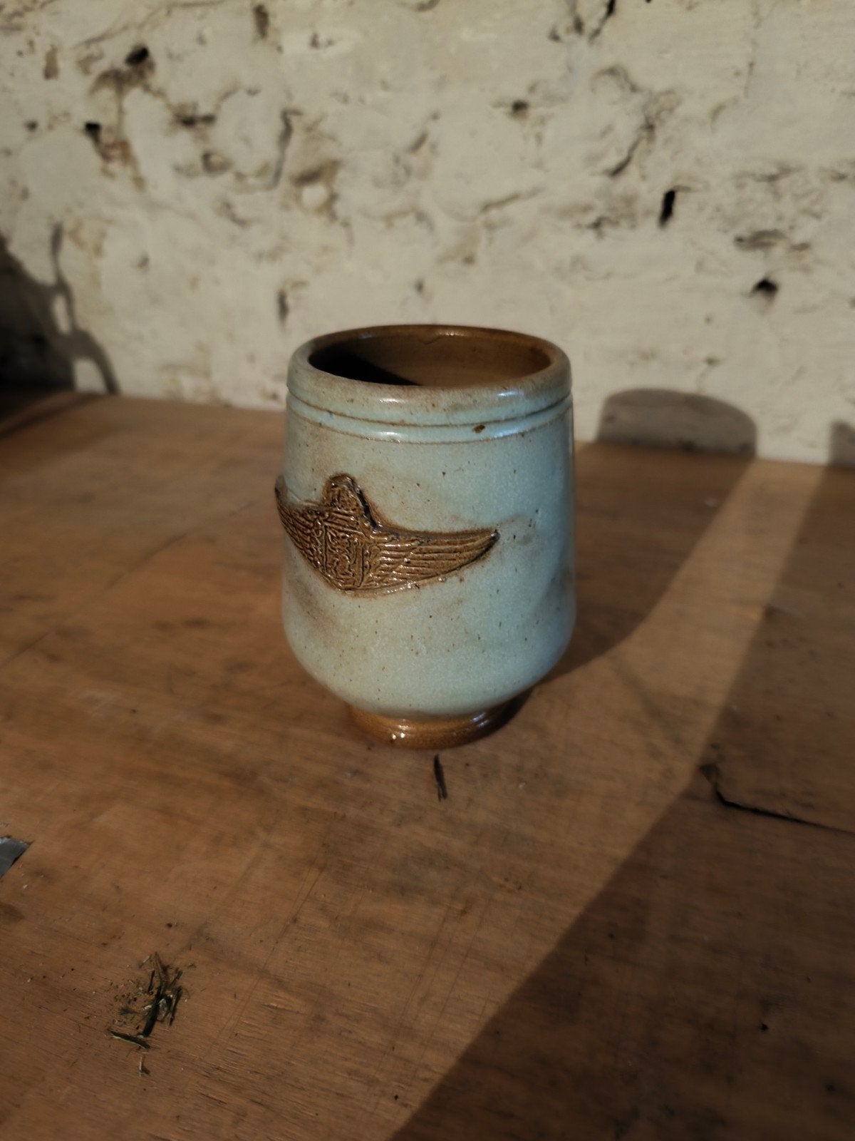 Beker van steengoed, Ophalen
