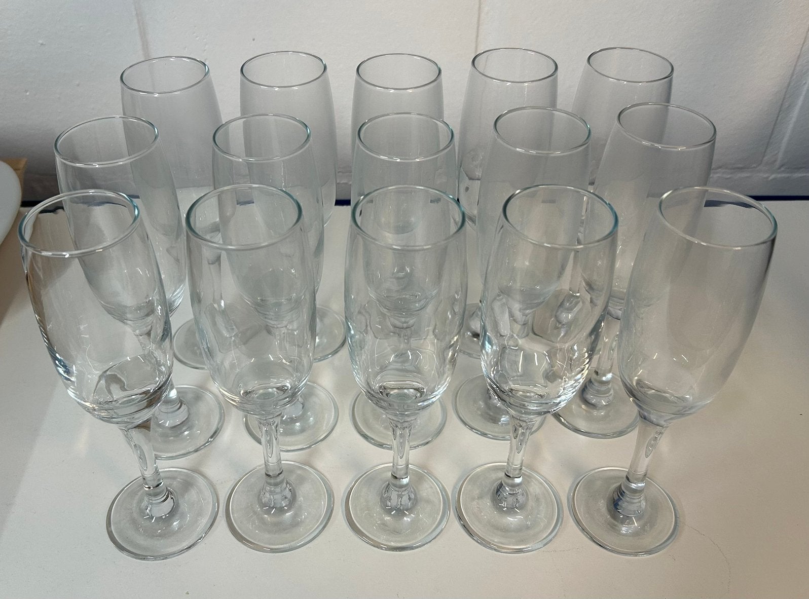 15 verres, verres à flûte, coupes à champagne neufs, Enlèvement, Neuf, Autres types