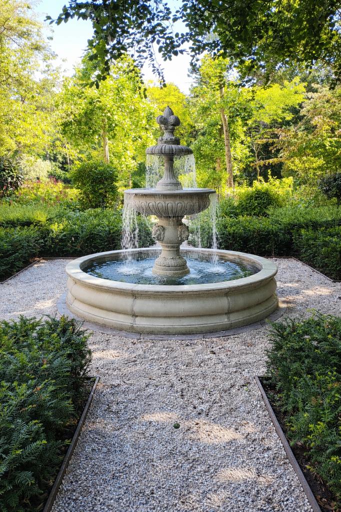 Fontaine à rebord rond, Enlèvement, Neuf, Béton, Fontaine