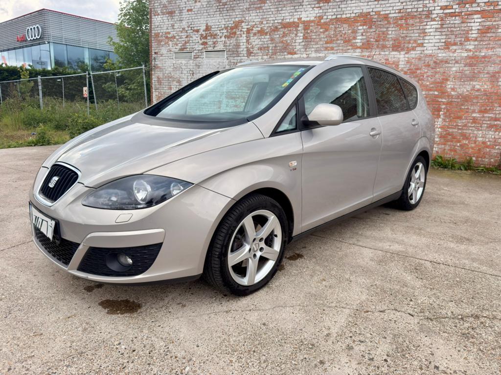 Seat altea xl benzine euro5  gekeurd automaat voor verkoop, Autos, Seat, Particulier, Altea XL, Phares directionnels, Airbags