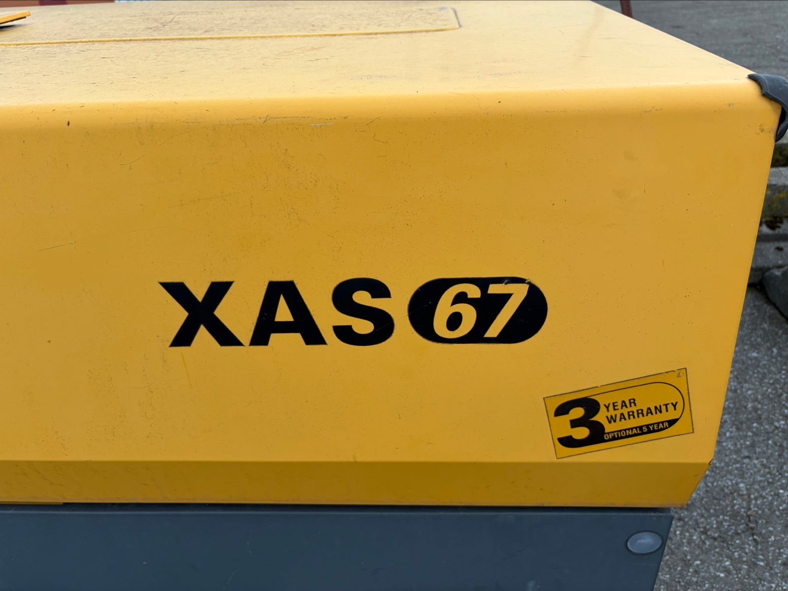 Atlas copco Mobiele compressor XAS 67, Enlèvement