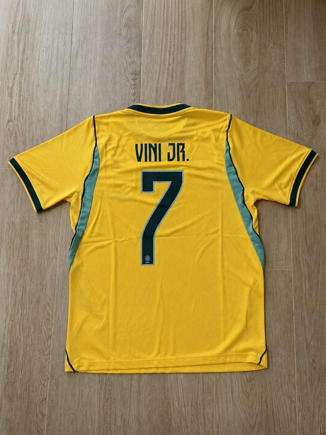 Chemise Brazil Vini Jr. #7, Taille M, Enlèvement ou Envoi, Neuf, Maillot