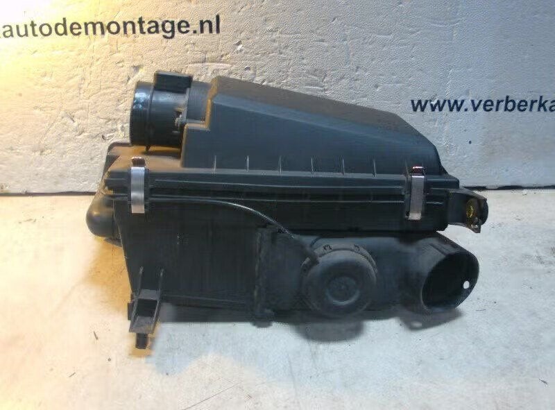 LUCHTFILTERHUIS Volvo S40 (VS) (01-1995/12-2004) (30887040), Autos : Pièces & Accessoires, Enlèvement ou Envoi, Info@volvocars.com