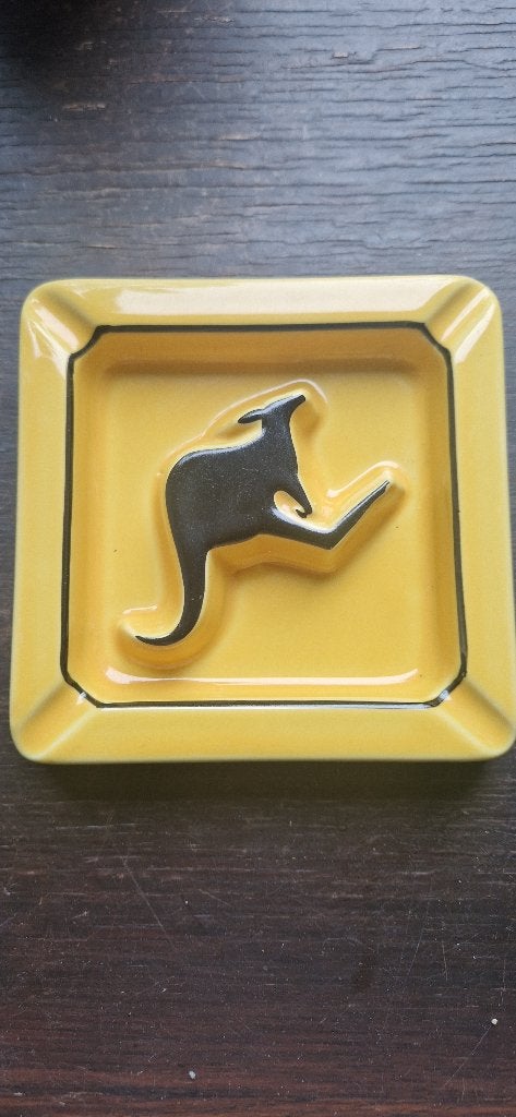 Vintage gele asbak met kangoeroe-logo uit Winfield, Verzamelen, Ophalen of Verzenden, Nieuw, Asbak