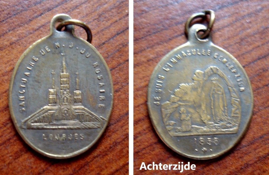 Medaille uit 1858 Basilique de N.D. de Lourdes 1858, Verzamelen, Verzenden, Zo goed als nieuw, Overige typen, Christendom | Katholiek