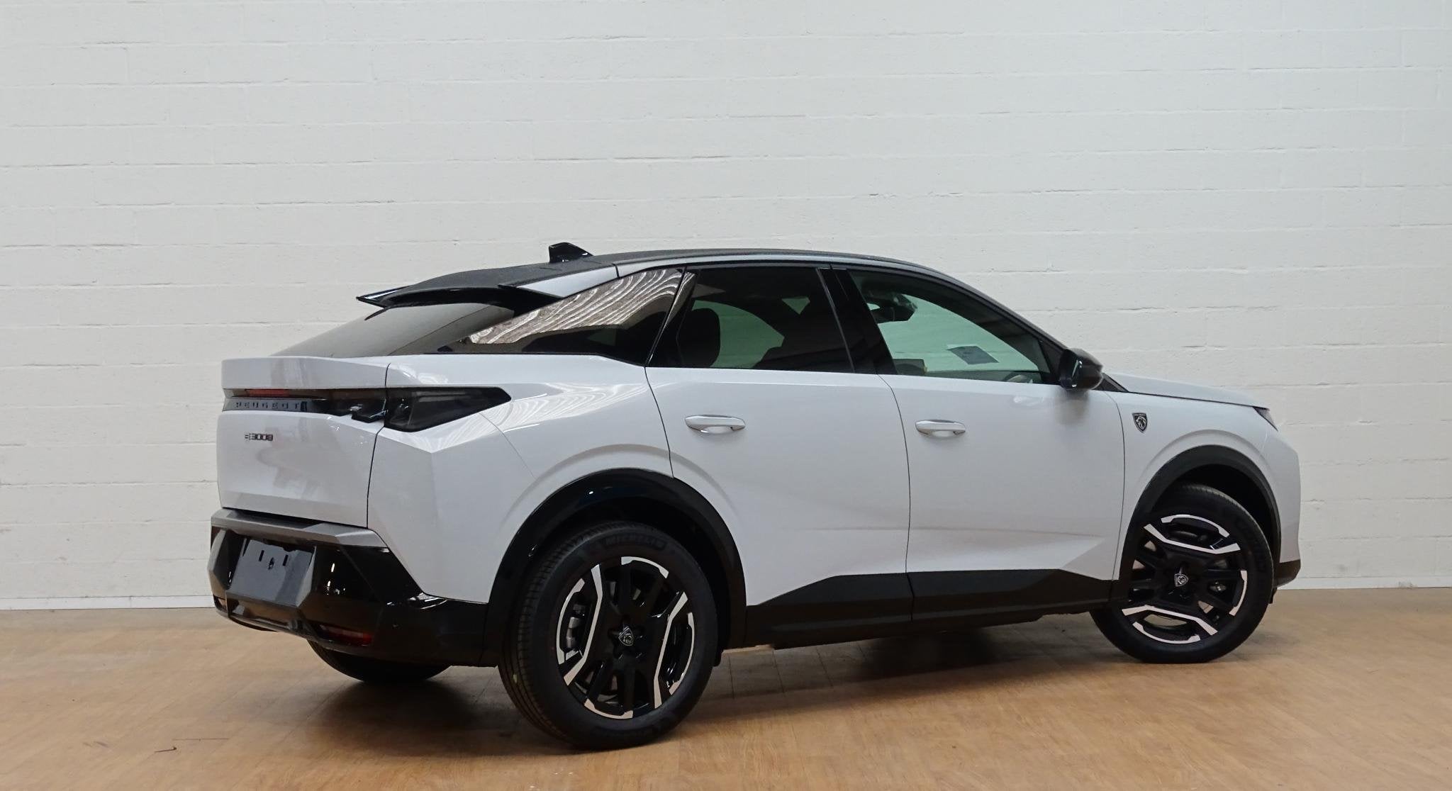 Peugeot 3008 e-3008 210 GT+open dak (automatique), Autos, 289 min, https://public.car-pass.be/vhr/68f51941-f990-4bc8-b563-fc9b336be867