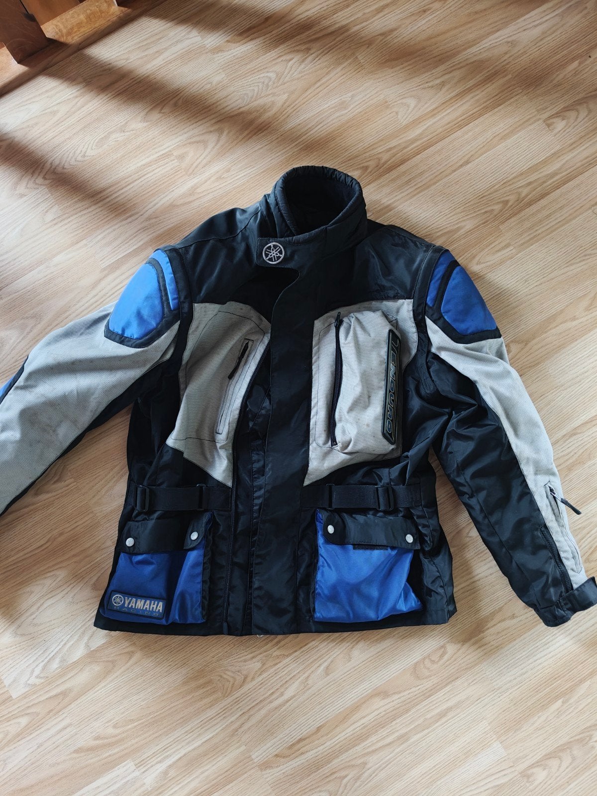 enduro jas, Ophalen