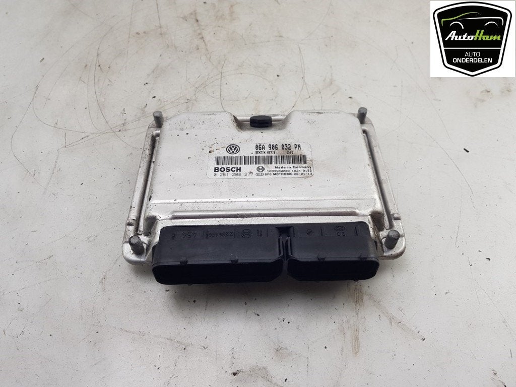 COMPUTER MOTOR Skoda Fabia (6Y2) (|06A906032PN|), Gebruikt, Skoda