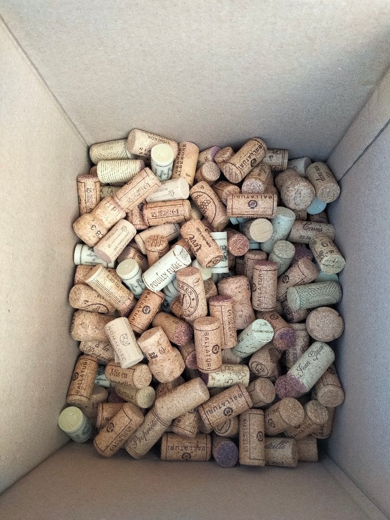 LOT de 450 Bouchons à VIN / Champagne Loisirs créatifs, Enlèvement, Utilisé, Vin rouge