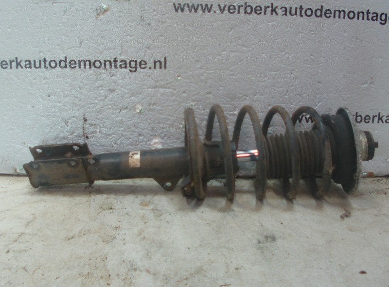 VEERPOOT RECHTS VOOR Volvo 960 I Estate (01-1990/01-1997), Gebruikt, Info@volvocars.com, Volvo, Volvo Car Germany GmbH