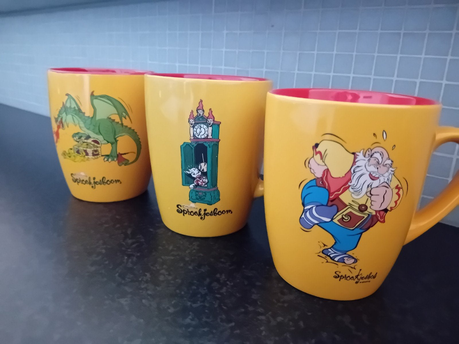 3 grote eftelingtassen, Ophalen, Nieuw
