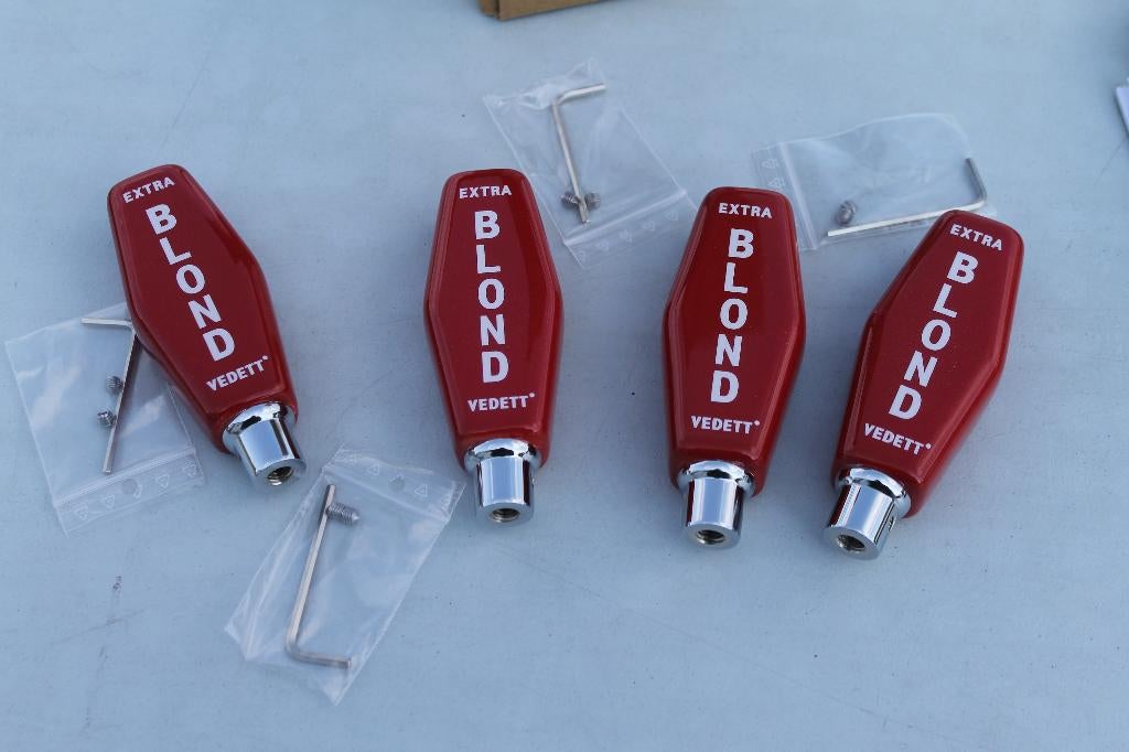 4 x Vedett taphandvat, NIEUW in de doos, Verzamelen, Biermerken, Ophalen of Verzenden, Nieuw, Reclamebord, Plaat of Schild