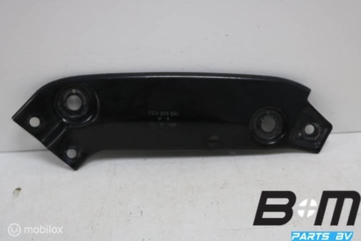 Steun boven koplamp rechts VW Jetta 5C6 5C6805932, Gebruikt
