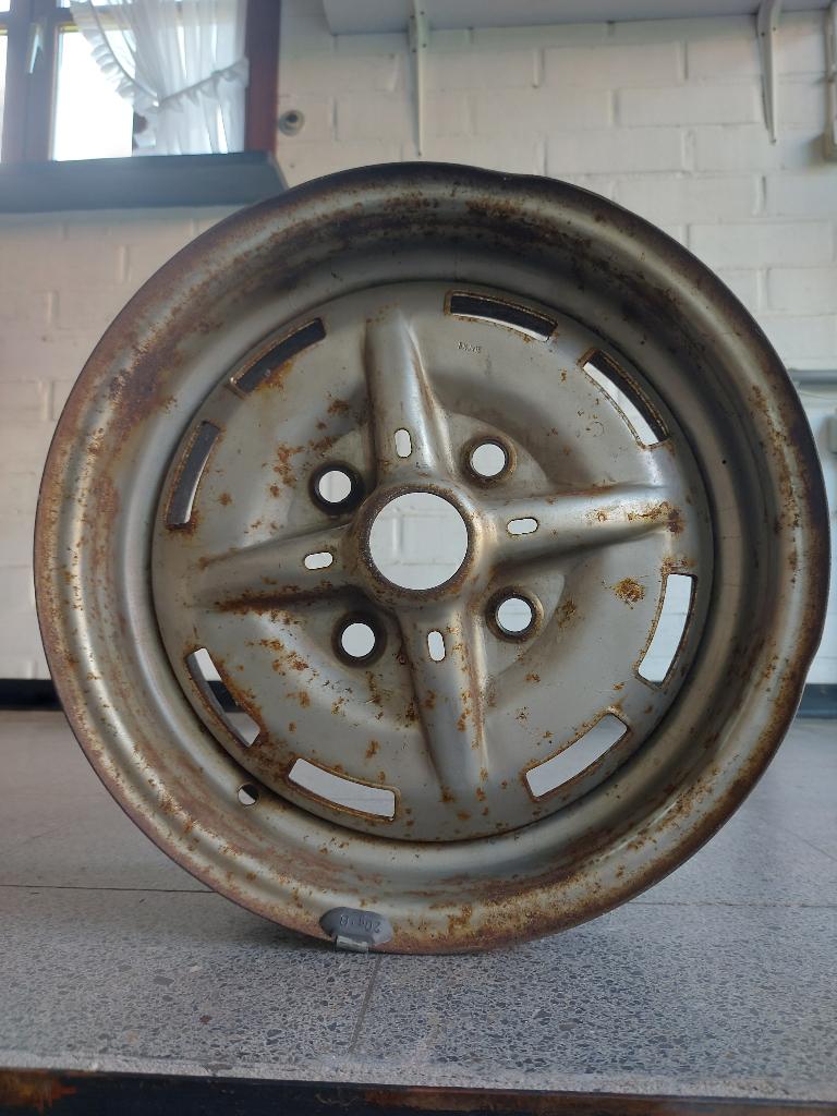 Twee stalen velgen voor VW kever 15"x5,5", Ophalen, Gebruikt, 15 inch, Velg(en)