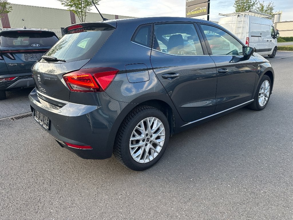 Seat ibiza, 1.0 TSI, AUTOMAAT, 110 pk, CARPLAY/ CAMERA/ LED, Autos, Seat, 1229 kg, Argent ou Gris, Euro 6, Entreprise