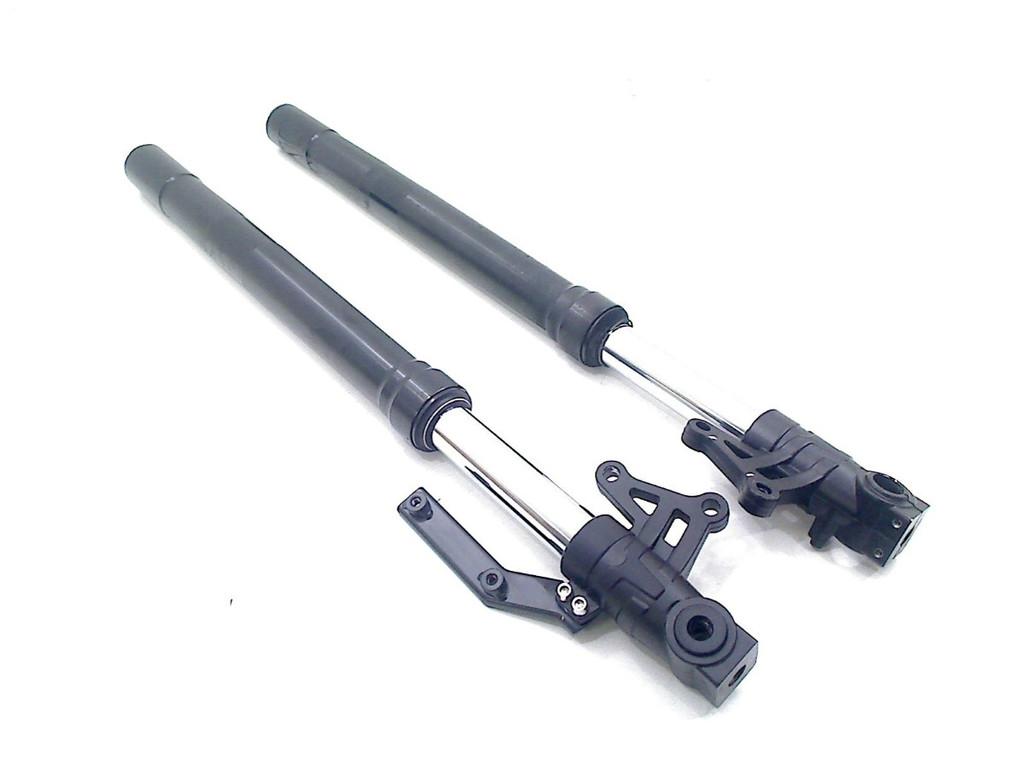 VOORVORK COMPLEET Benelli BN125 2023 (01-2023/-), Dhr. S. di Majo, Gebruikt, Info@cama-motorparts.nl, P.J. Troelstraweg 8 8
3144 CX  MAASSLUIS, NL