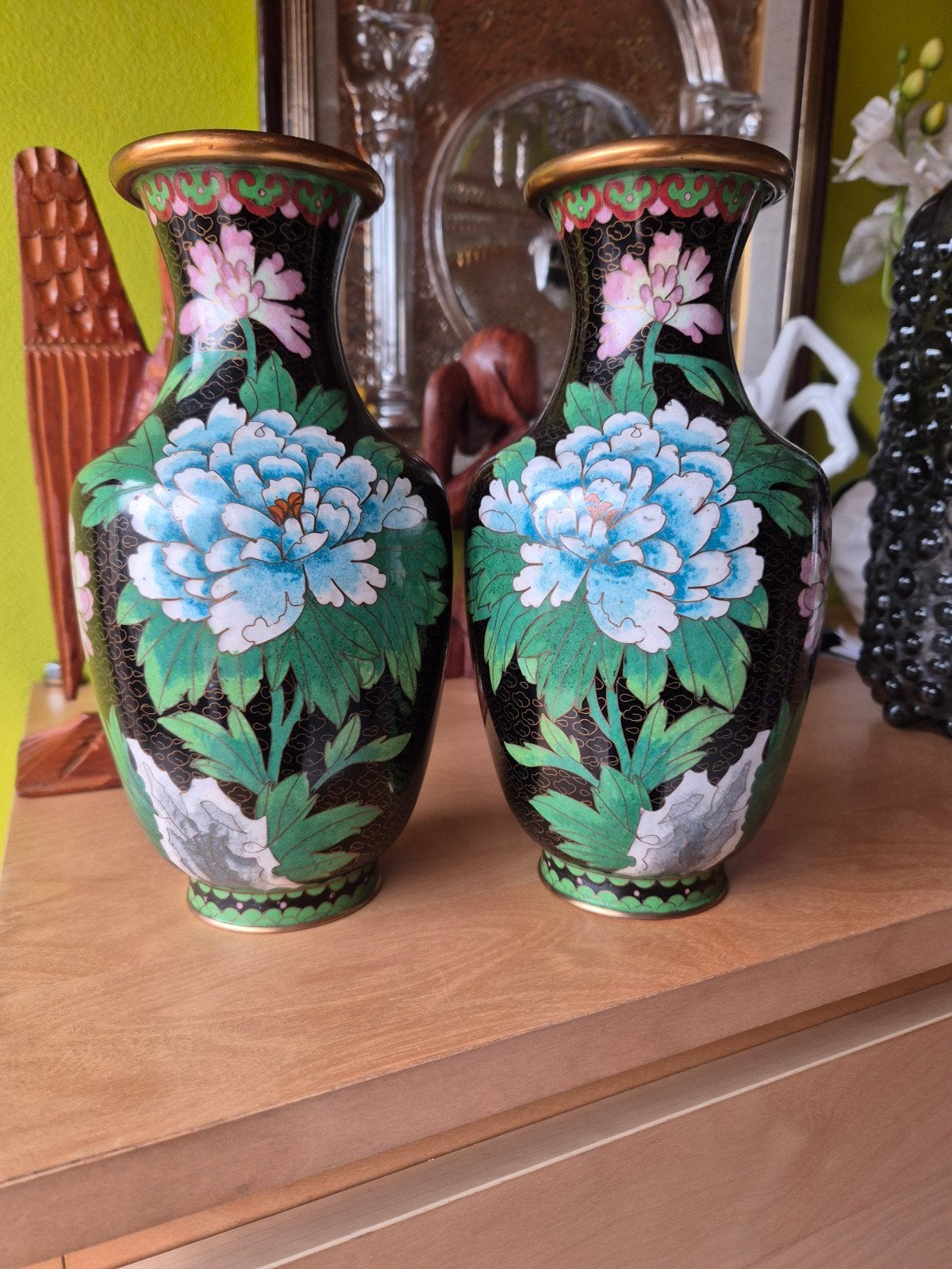 Vintage Cloisonne bloemmotief vazen uit 1970, Antiek en Kunst, Ophalen of Verzenden