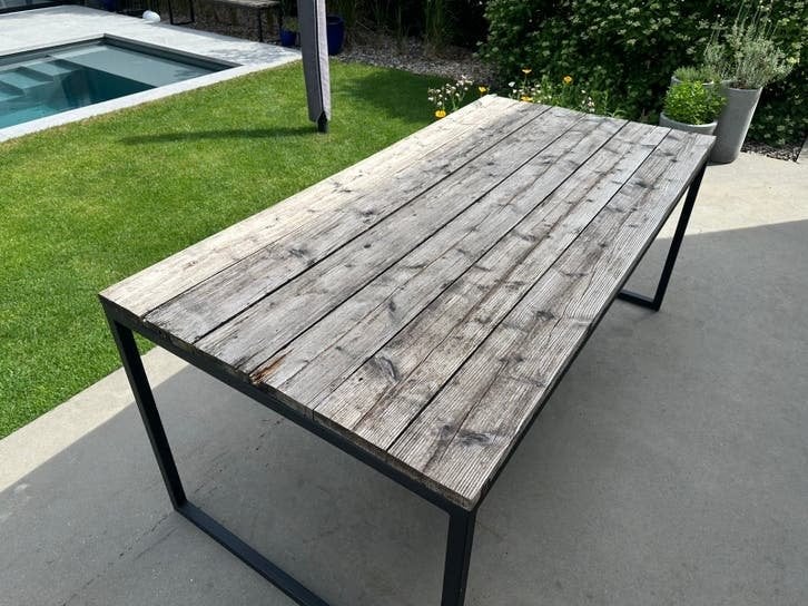 Terrastafel in steigerhout met stalen frame, Ophalen, Gebruikt