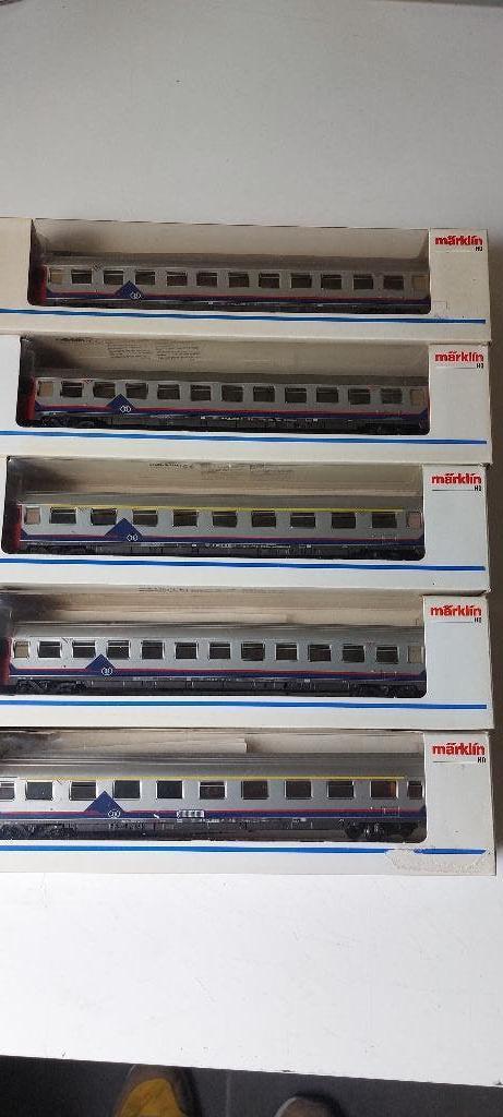 SNCB/NMBS MARKLIN SET 5 VOITURES MEMLING*HO*AC 4351-4352, Hobby & Loisirs créatifs, Trains miniatures | HO, Utilisé, Set de Trains