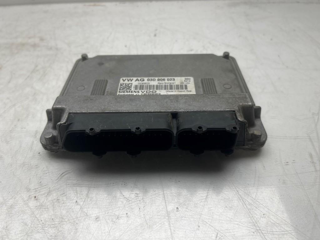 COMPUTER MOTOR Skoda Fabia II (5J) (|03D906023|), Auto-onderdelen, Elektronica en Kabels, Skoda, Gebruikt