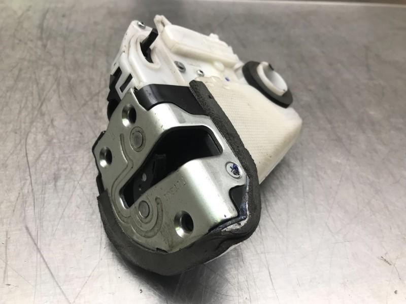SERRURE DE PORTE RODS ARRIÈRE DROIT Toyota Yaris III (P13), Utilisé, Toyota