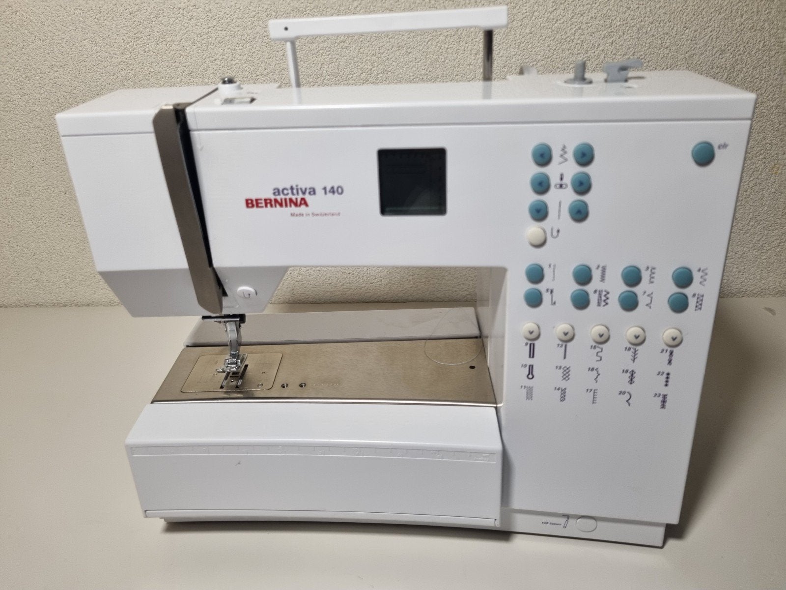 Bernina activa 140, Hobby en Vrije tijd, Naaimachines en Toebehoren, Naaimachine, Bernina, Ophalen of Verzenden