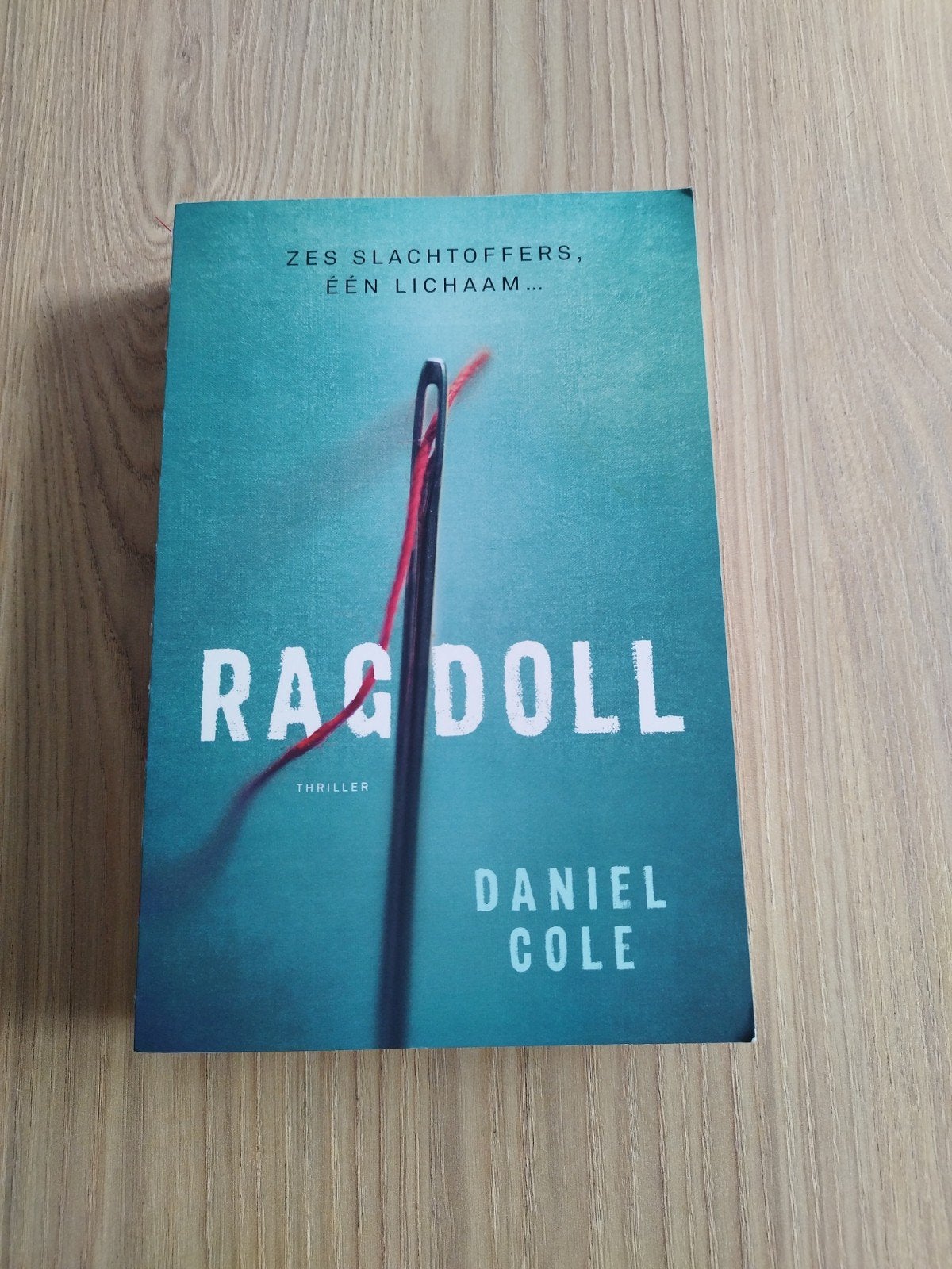 Daniel Cole - Ragdoll, Gelezen, Europa overig, Ophalen of Verzenden, Daniel Cole