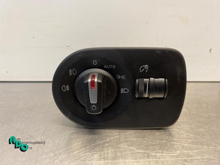 Commutateur lumière d'un Seat Leon (Leon 09-), -, 3 mois de garantie, Utilisé, -