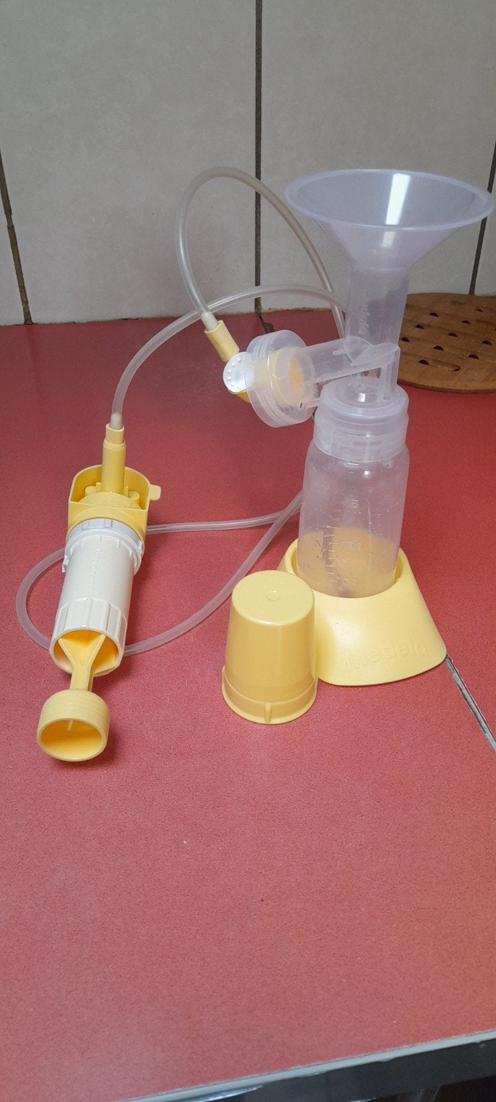Tire lait de marque medela, Enlèvement