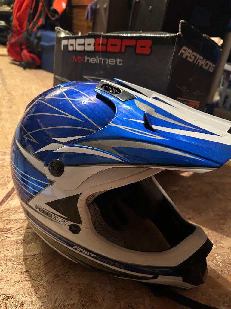 Cross helm, Motoren, Kleding | Motorhelmen, Dames, Overige typen, Nieuw zonder kaartje, L
