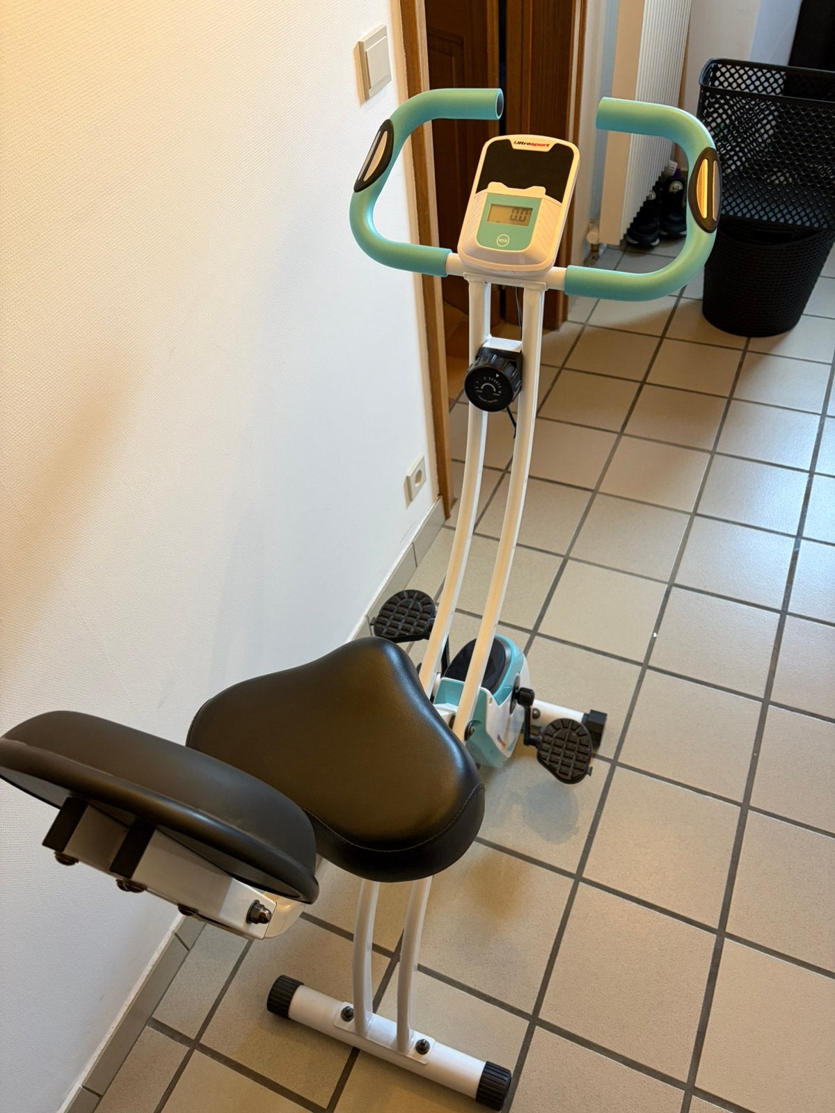 Vélo d'appartement, Enlèvement, Comme neuf, Vélo d'appartement