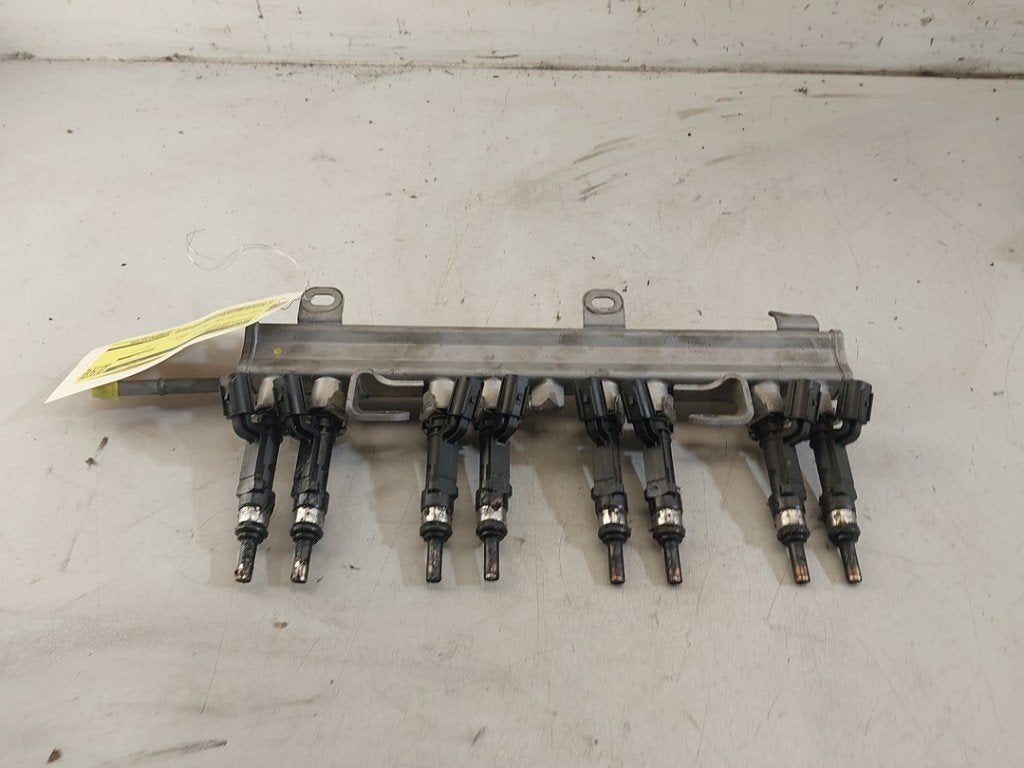 RAMPE D'INJECTION Suzuki Swift (ZA / ZC / ZD), Robert Bosch AG, Utilisé, Robert-Bosch-Allee 1
74232  Abstatt, DE, Suzuki