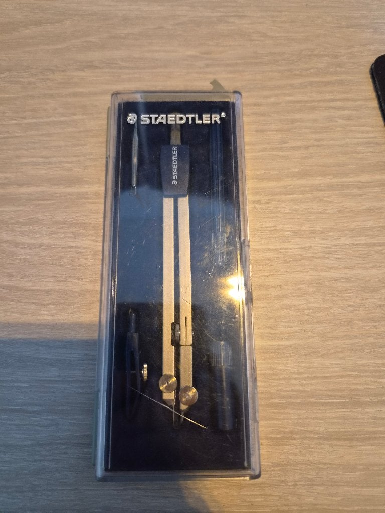 Staedtler passer, Ophalen, Gebruikt