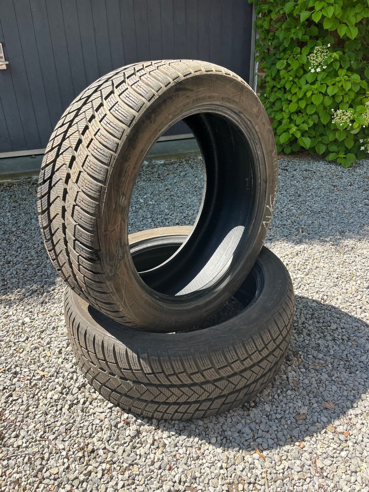 2 pneus hiver 245 45 R18, Enlèvement, Comme neuf