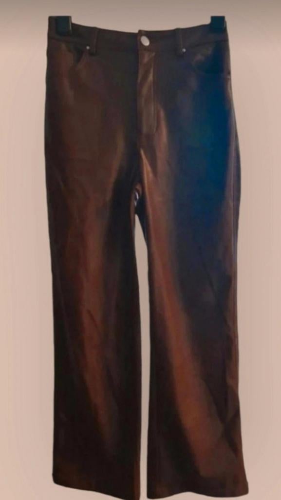STRADIVARIUS Lederlook Broek Maat 34/36 In Topstaat✨️✨️, Kleding | Dames, Bruin, Ophalen of Verzenden, Zo goed als nieuw, Maat 36 (S)