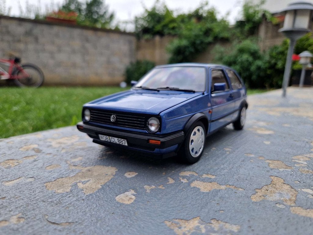 VW Golf 2 "10 Millions" 1988 - Échelle 1/18 - PRIX : 89€, Ophalen of Verzenden, Nieuw, Auto, Norev