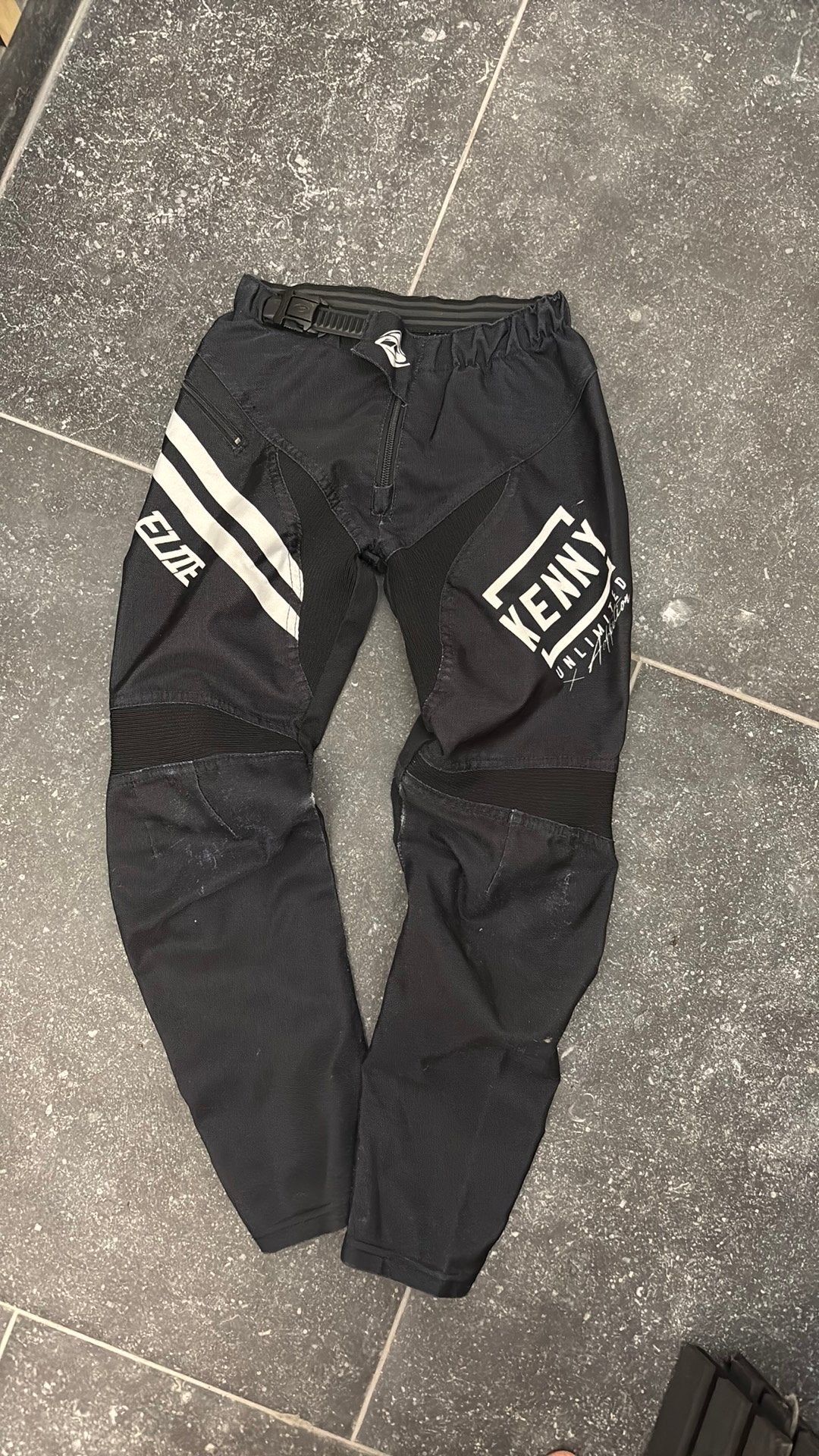 Bmx broek Kenny maat 24, Fietsen en Brommers, Ophalen, Gebruikt, Kinderen, Bovenkleding