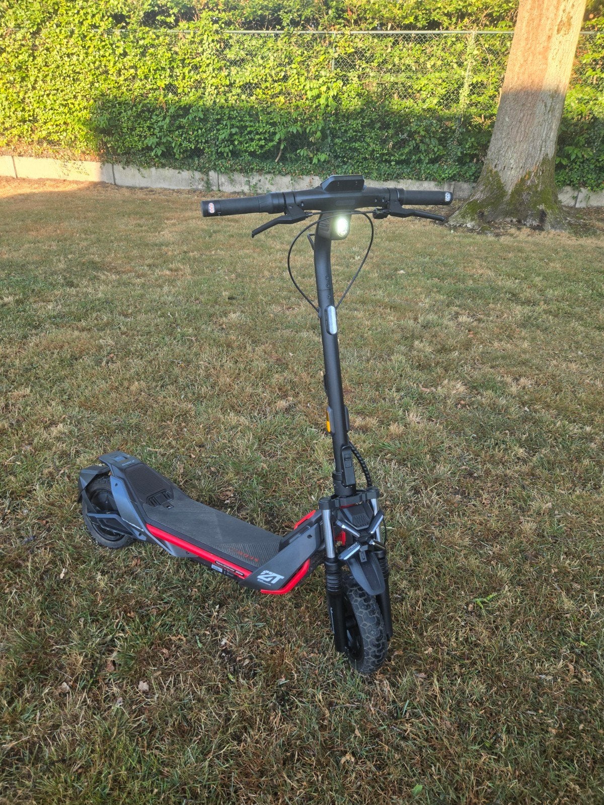 Segway Ninebot ZT3 PRO, Fietsen en Brommers, Steps, Ophalen, Zo goed als nieuw, Elektrische step (E-scooter), Segway ninebot