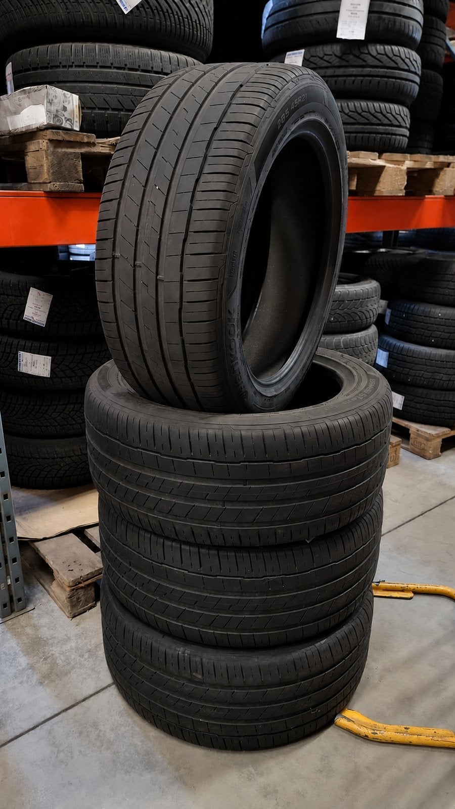 banden 285/ 45R21 113Y zeer goede staat, Auto-onderdelen, Banden en Velgen, Band(en), Zomerbanden, 21 inch, Ophalen