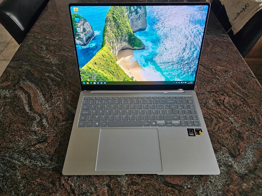 Samsung Galaxy Book4 Edge avec IA, avec une garantie., Informatique & Logiciels, Ordinateurs portables Windows, Enlèvement ou Envoi