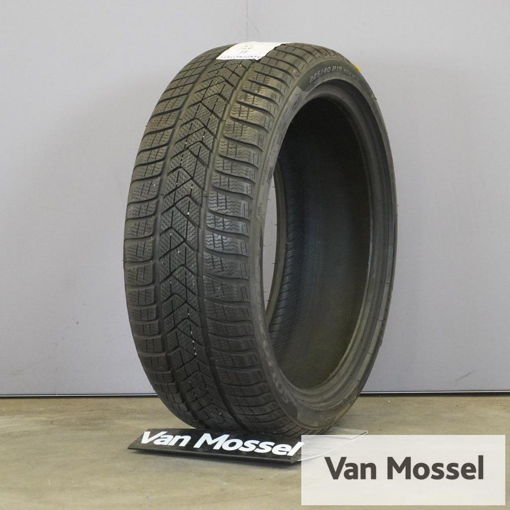 Pirelli Sottozero 3 winterband 225/40/R19, Auto-onderdelen, Banden en Velgen, 19 inch, Gebruikt, -, -