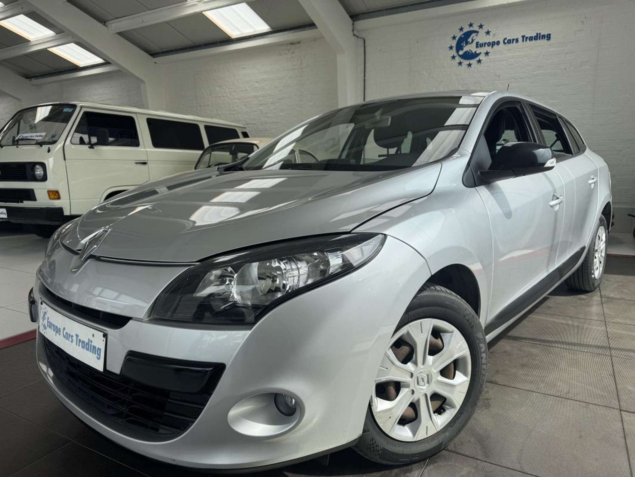 Renault Mégane Estate 1.5DCI 110CH TOMTOM GPS CLIM DISTRIBU, Auto's, Electronic Stability Program (ESP), Stof, Gebruikt, https://public.car-pass.be/vhr/4607ab84-83e1-4801-98c2-41fd4b5fcf31