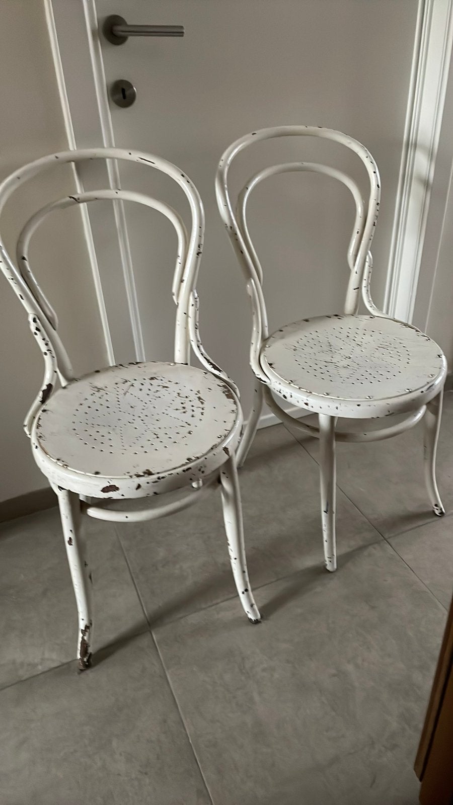 2 chaises vintage, Enlèvement