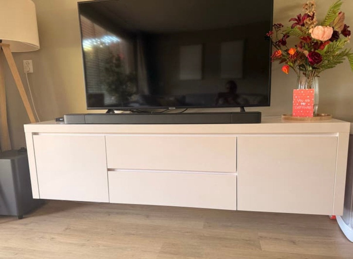 Modern hoogglans tv meubel, Huis en Inrichting, Ophalen, Zo goed als nieuw