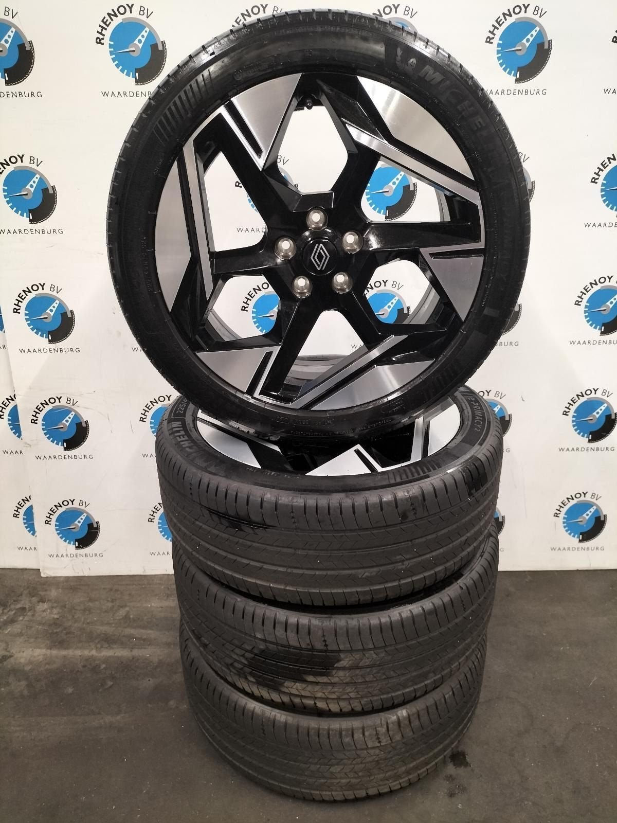 Reanult SYMBIOZ 2025 Michelin Zomerset 225/45 19 nieuwstaat, Auto-onderdelen, 19 inch, Gebruikt, -, -