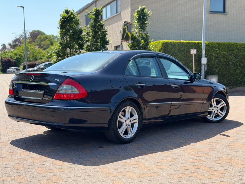 Mercedes-Benz E 220 CDI Avantgarde FaceLift 170Pk! Bj2008*, Auto's, Automaat, Blauw, Bedrijf, 125 kW