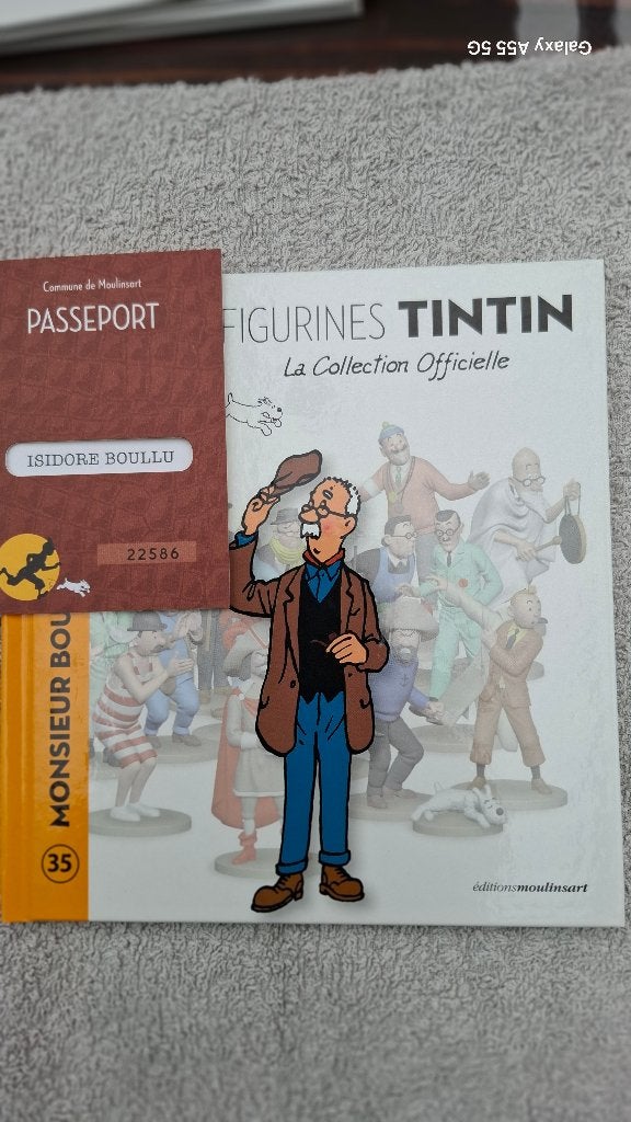 Kuifje boekjes van beeldjes met paspoort nummers zie foto's, Verzamelen, Ophalen of Verzenden, Kuifje, Zo goed als nieuw, Beeldje of Figuurtje