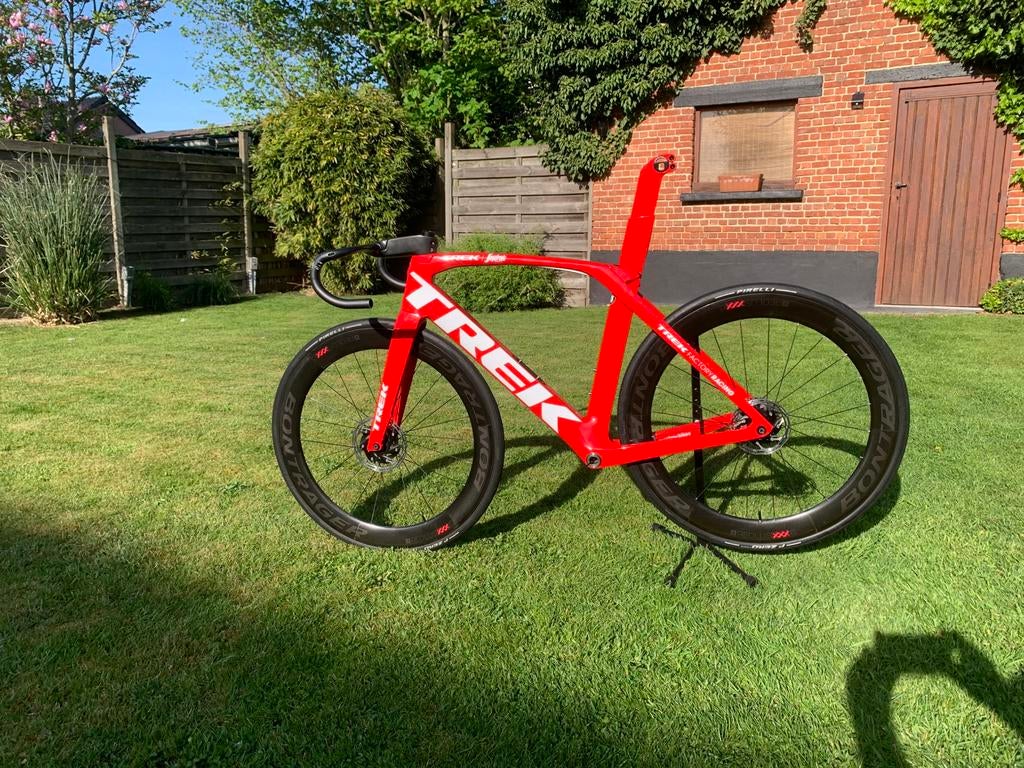TREK Madone SLR9 Team Edition, Fietsen en Brommers, Fietsen | Racefietsen, Ophalen, Zo goed als nieuw
